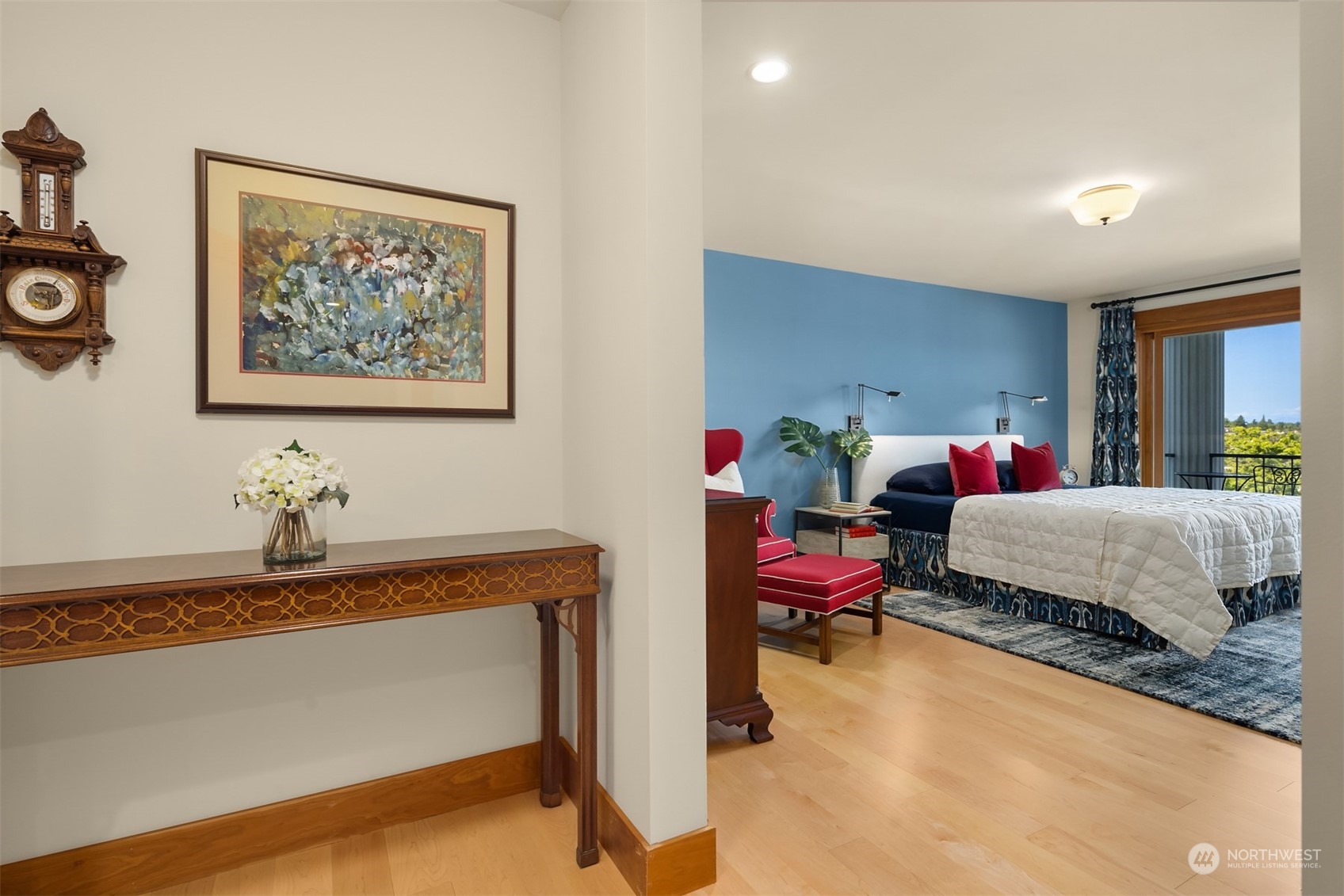 2565 Dexter Avenue N Unit: 302