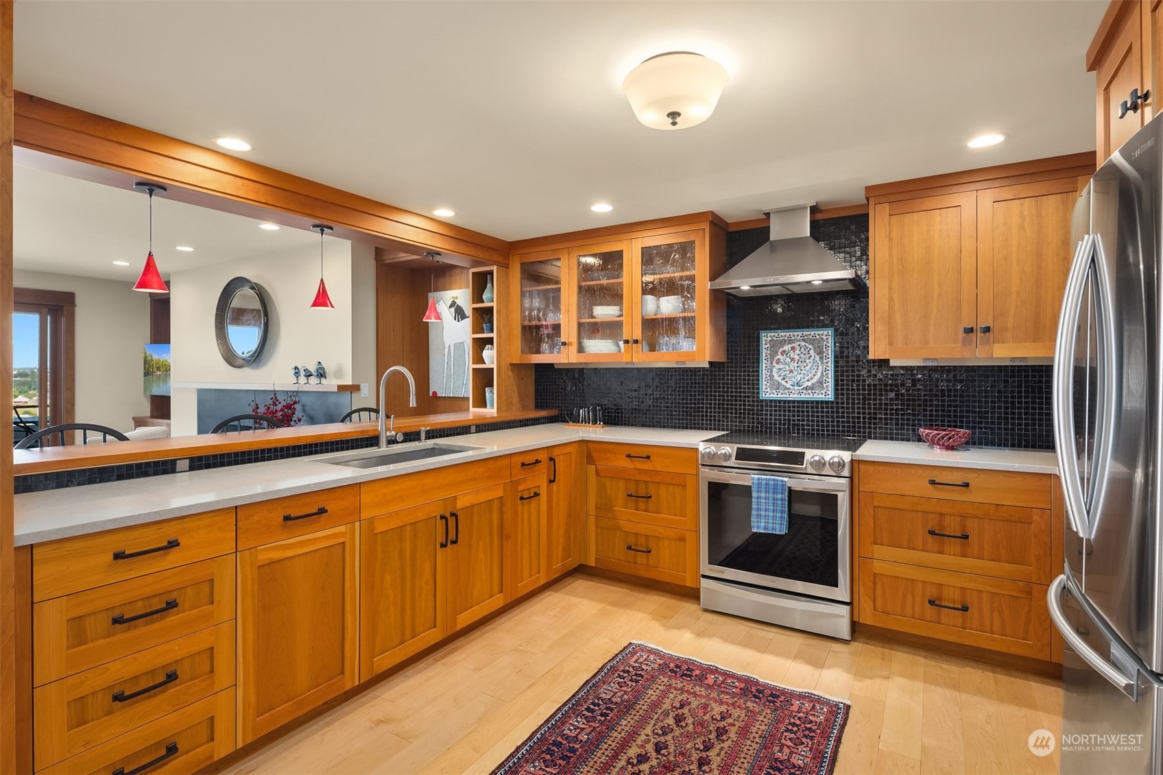 2565 Dexter Avenue N Unit: 302
