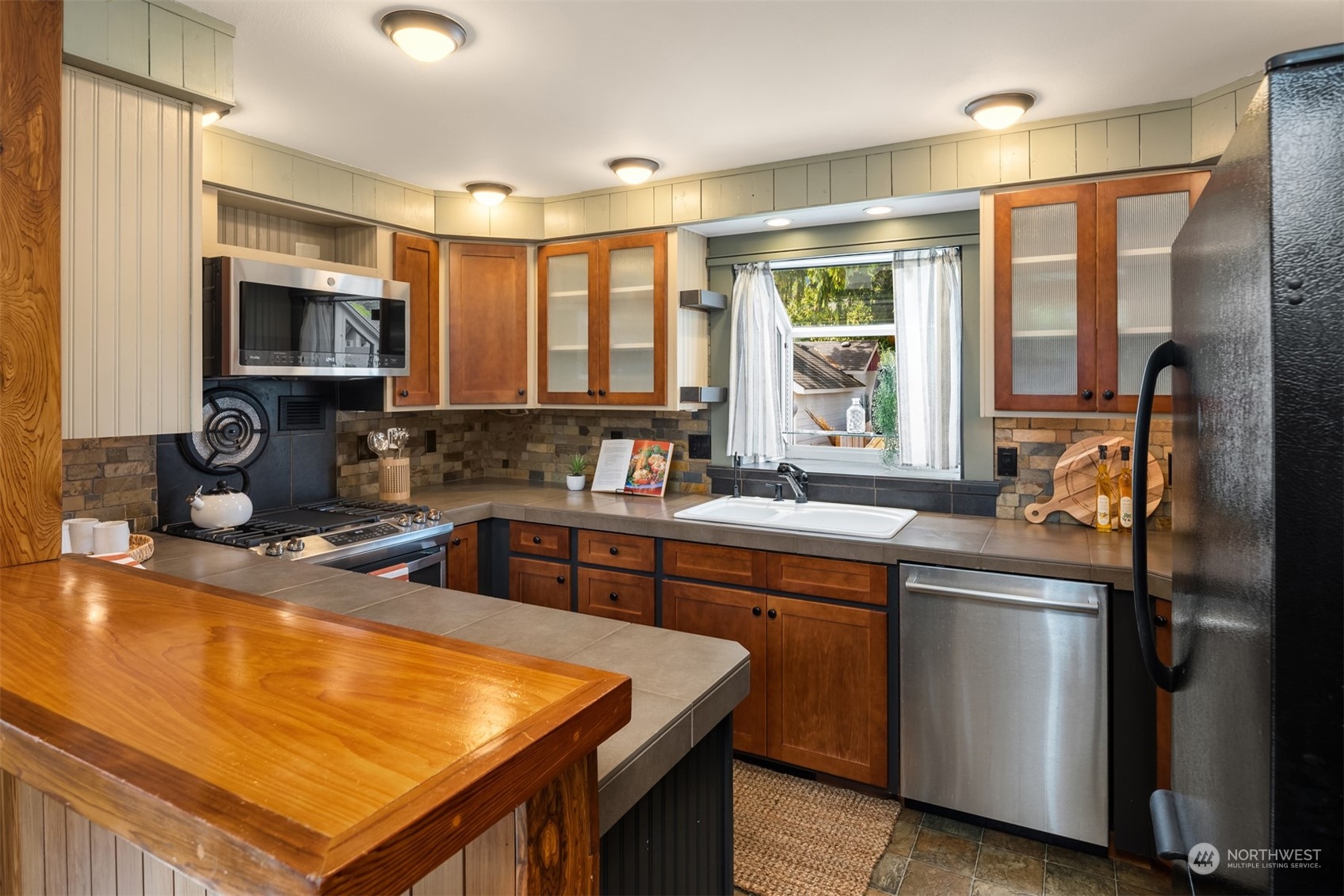 3843 23rd Avenue W Unit: A