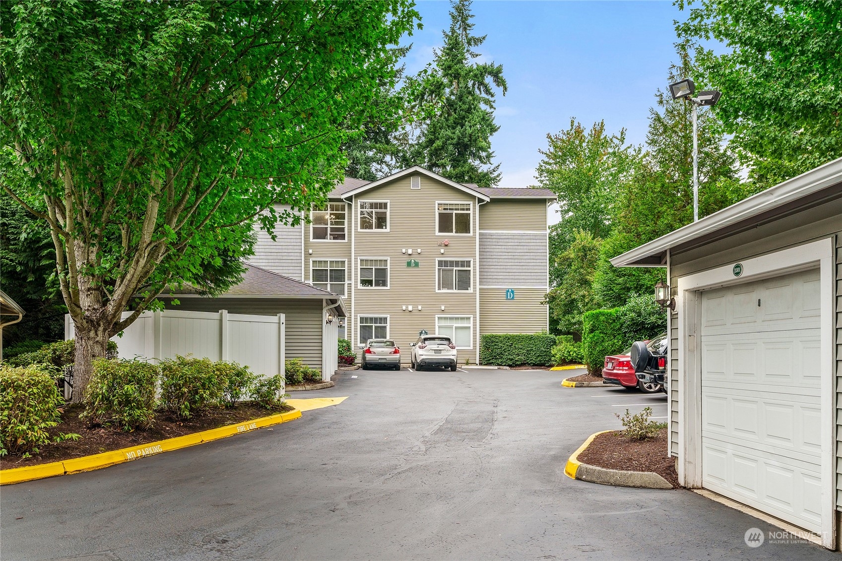 12712 Admiralty Way Unit: D301