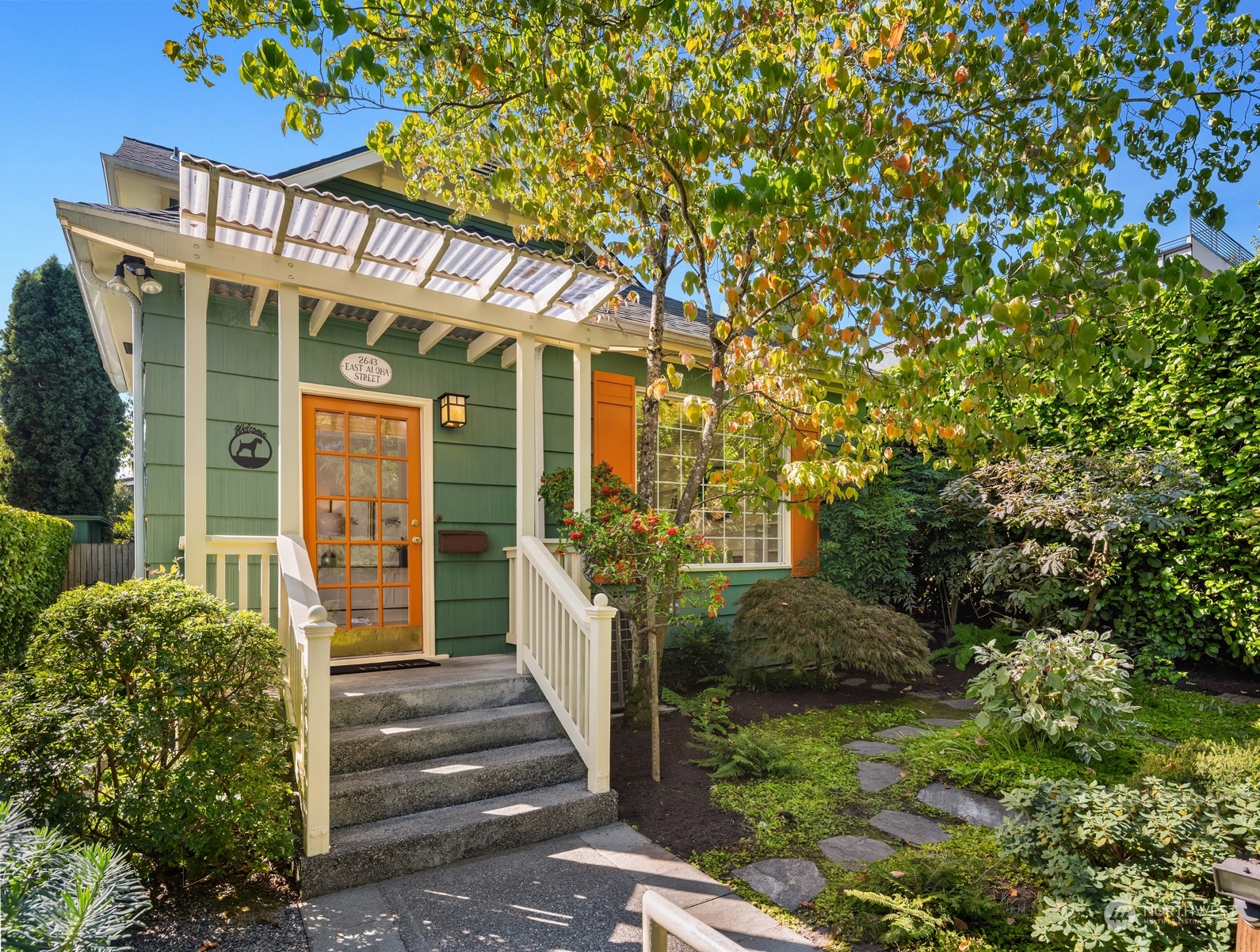 2643 E Aloha Street