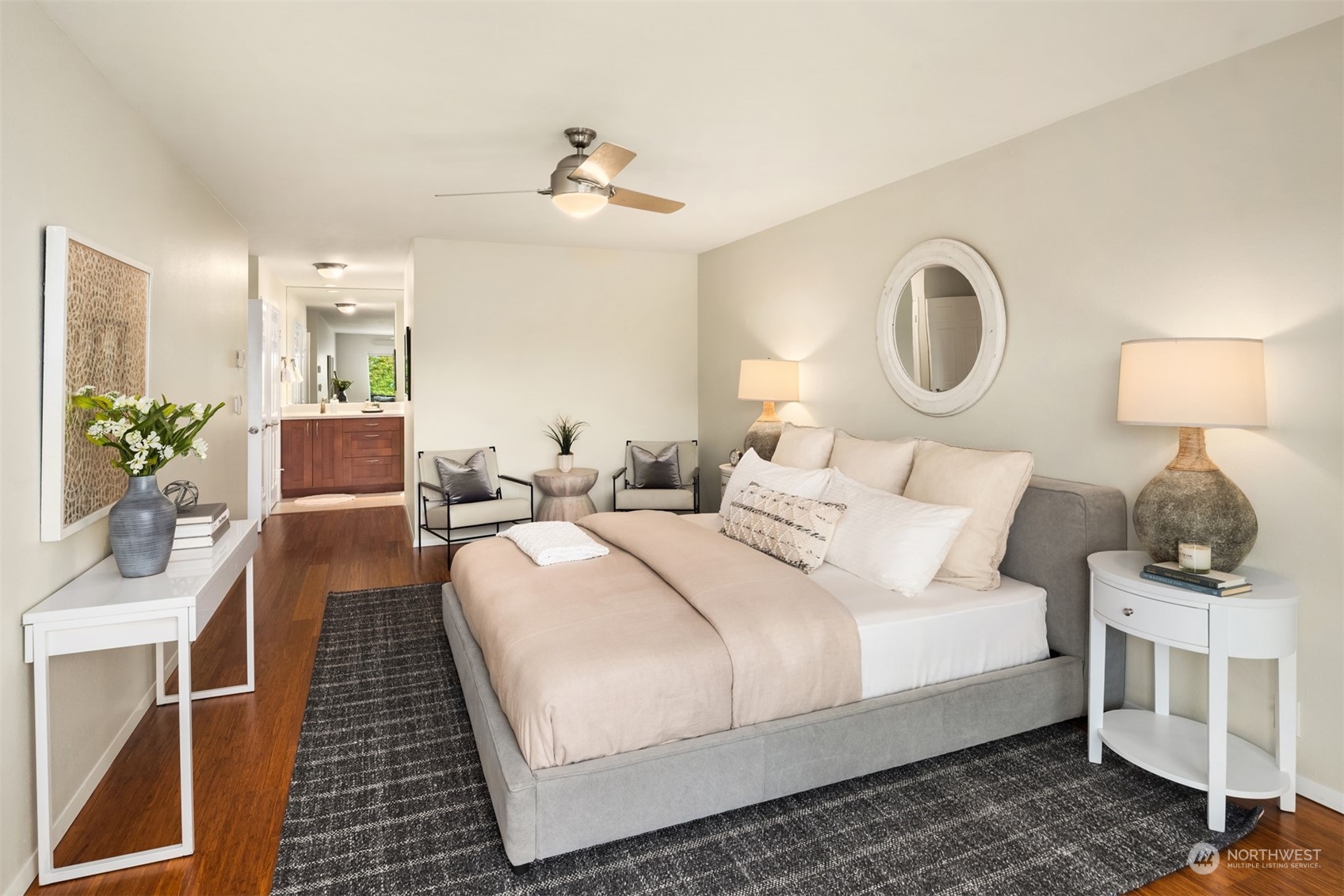 2565 Dexter Avenue N Unit: 204