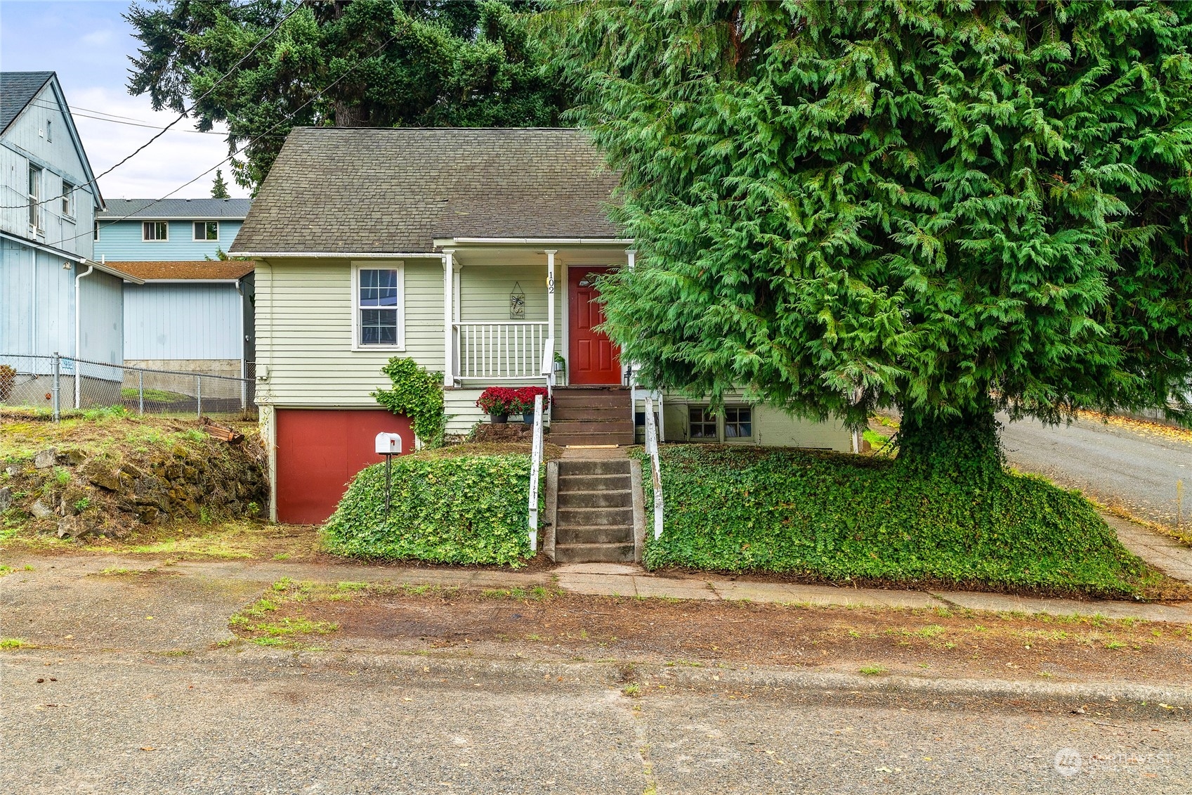 102 Bloomington Avenue
