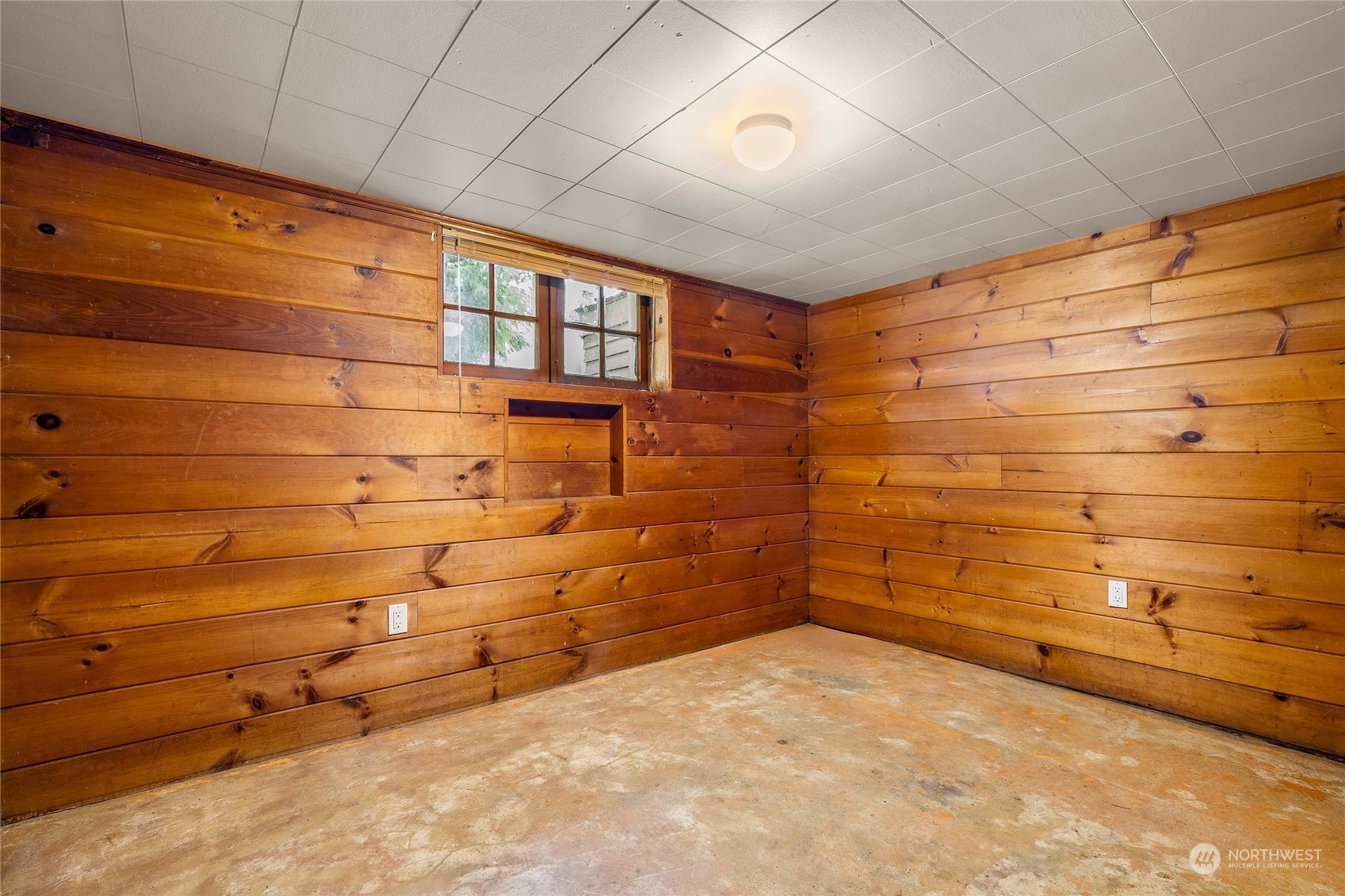 102 Bloomington Avenue