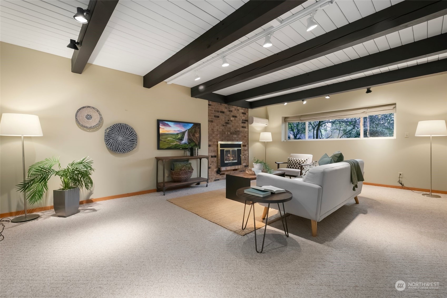 1548 NE 170th Street