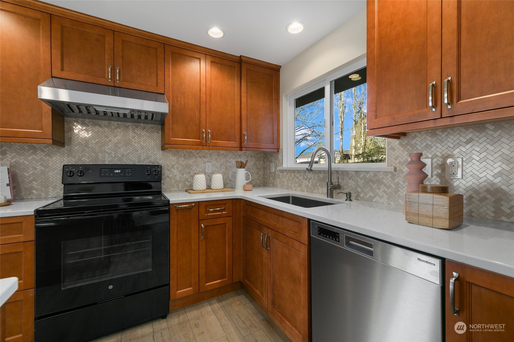 1548 NE 170th Street