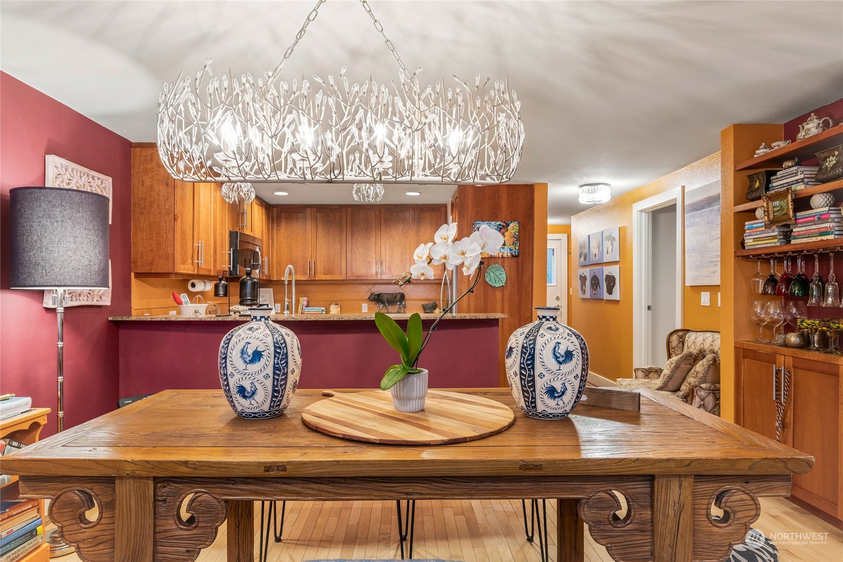900 Warren Avenue N Unit: 104