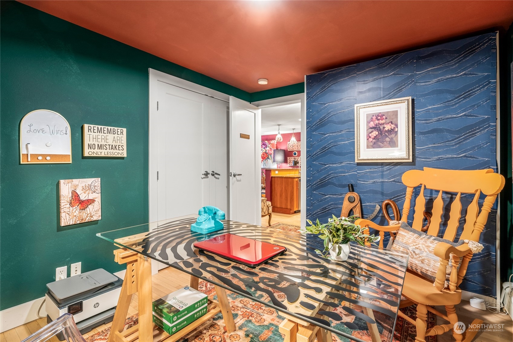 900 Warren Avenue N Unit: 104