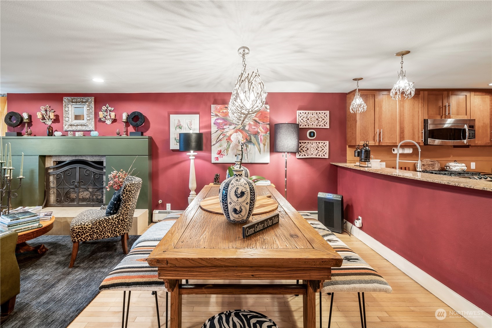 900 Warren Avenue N Unit: 104