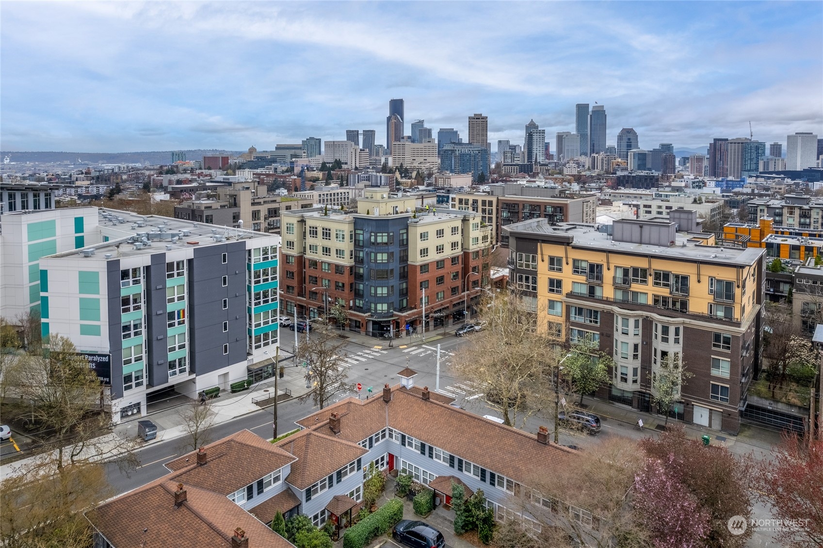 1604 1/2 15th Avenue