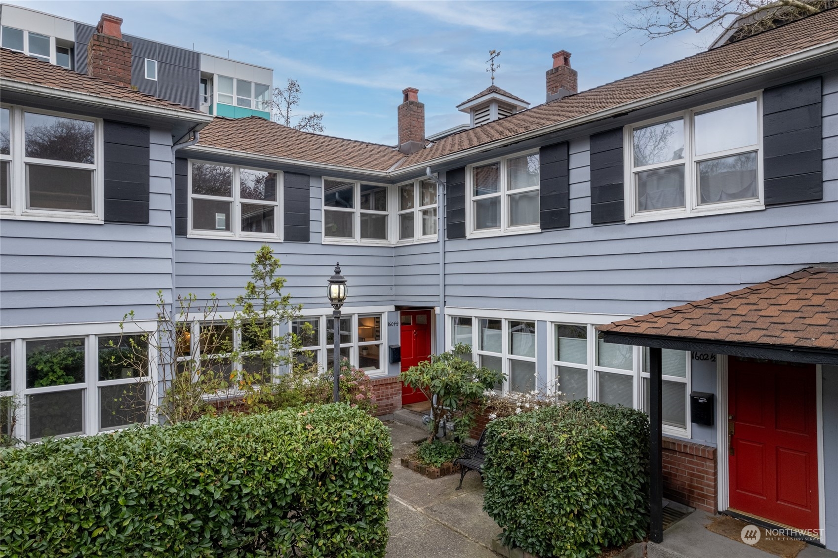 1604 1/2 15th Avenue