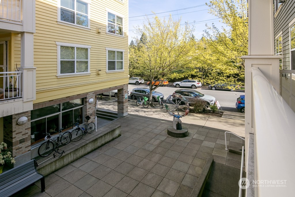2901 NE Blakeley Street Unit: 320