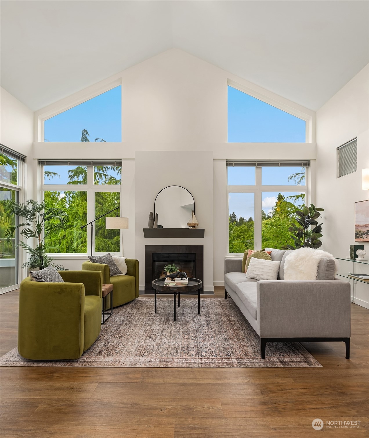 511 7th Avenue Unit: 405