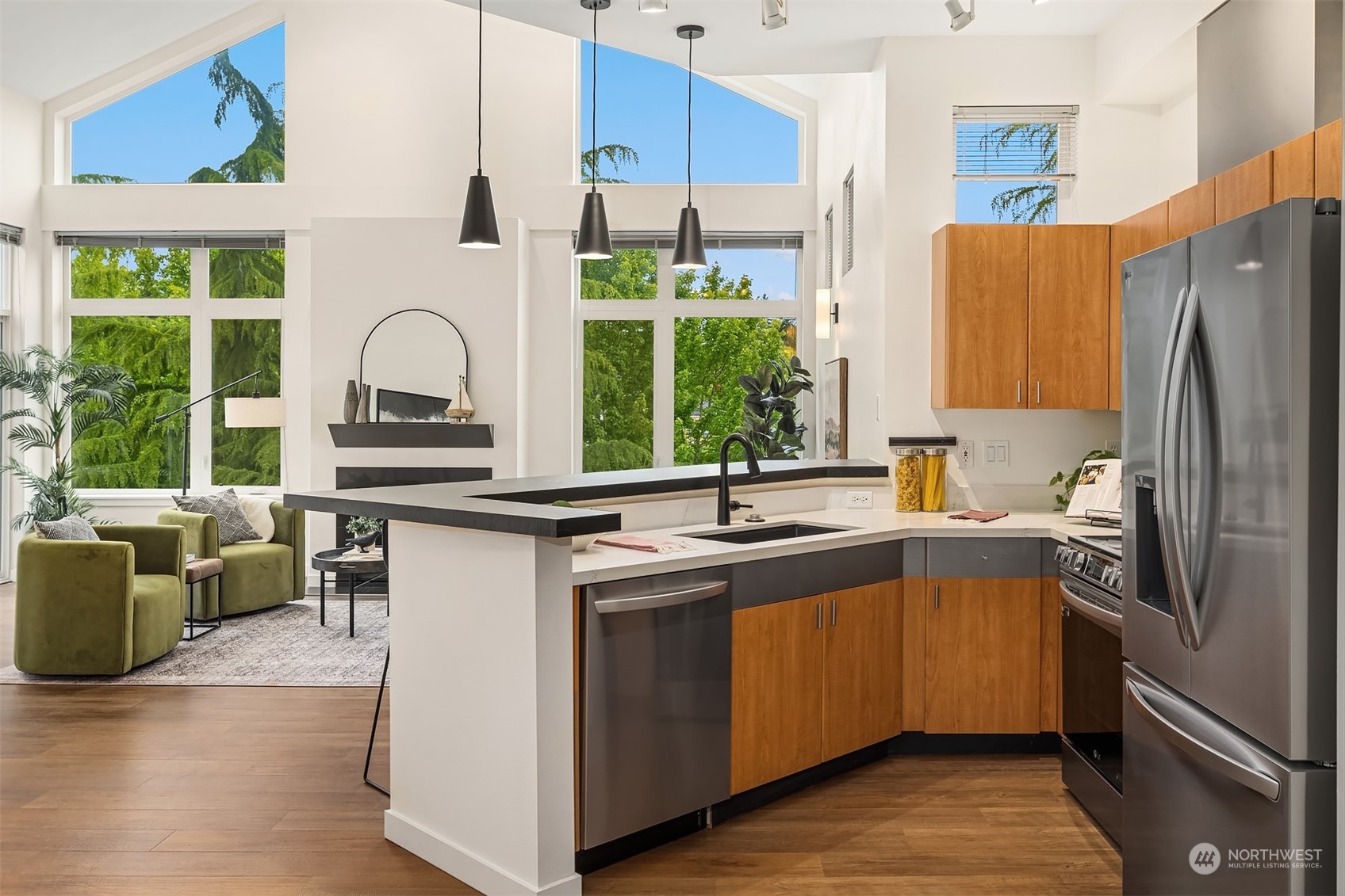 511 7th Avenue Unit: 405