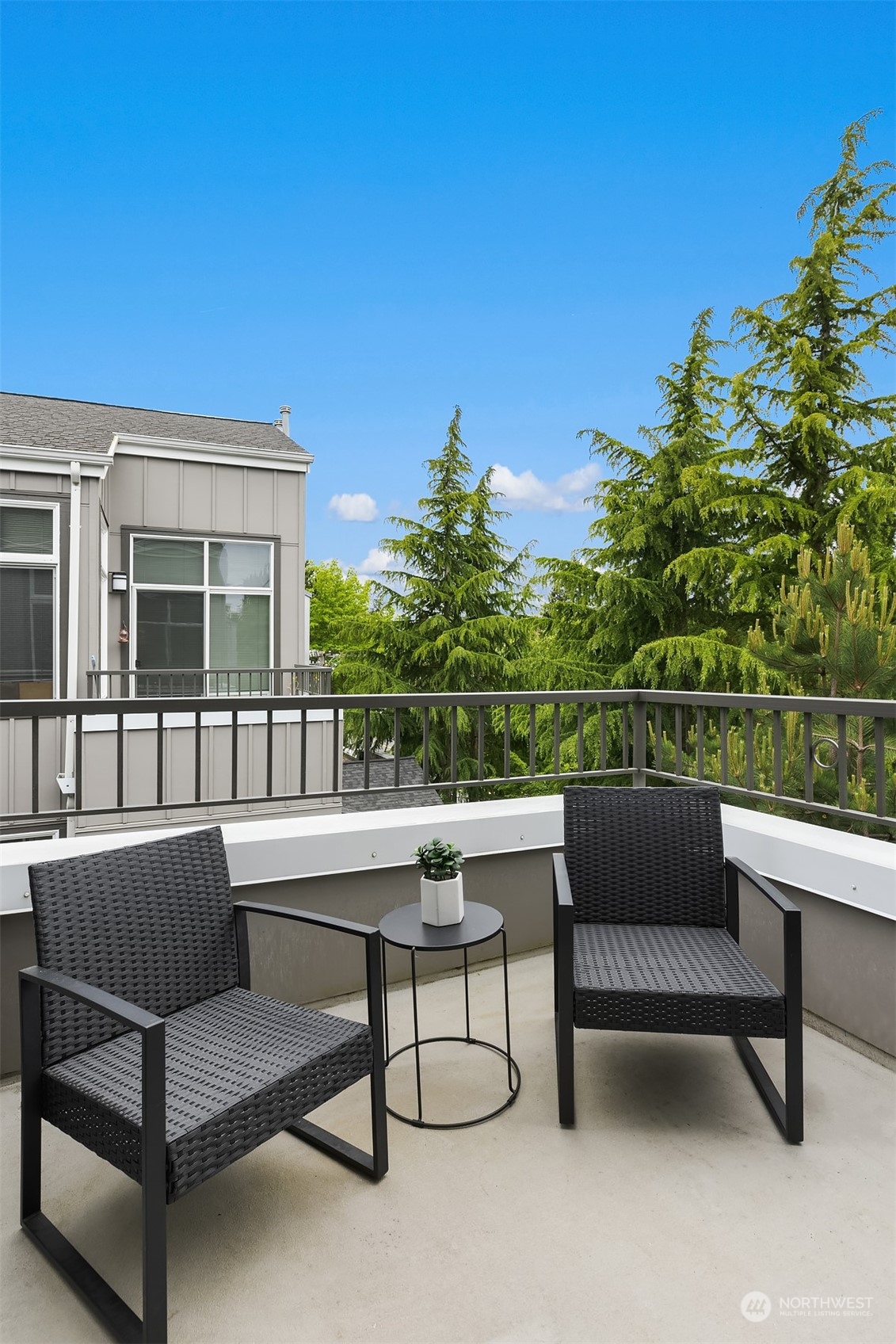 511 7th Avenue Unit: 405