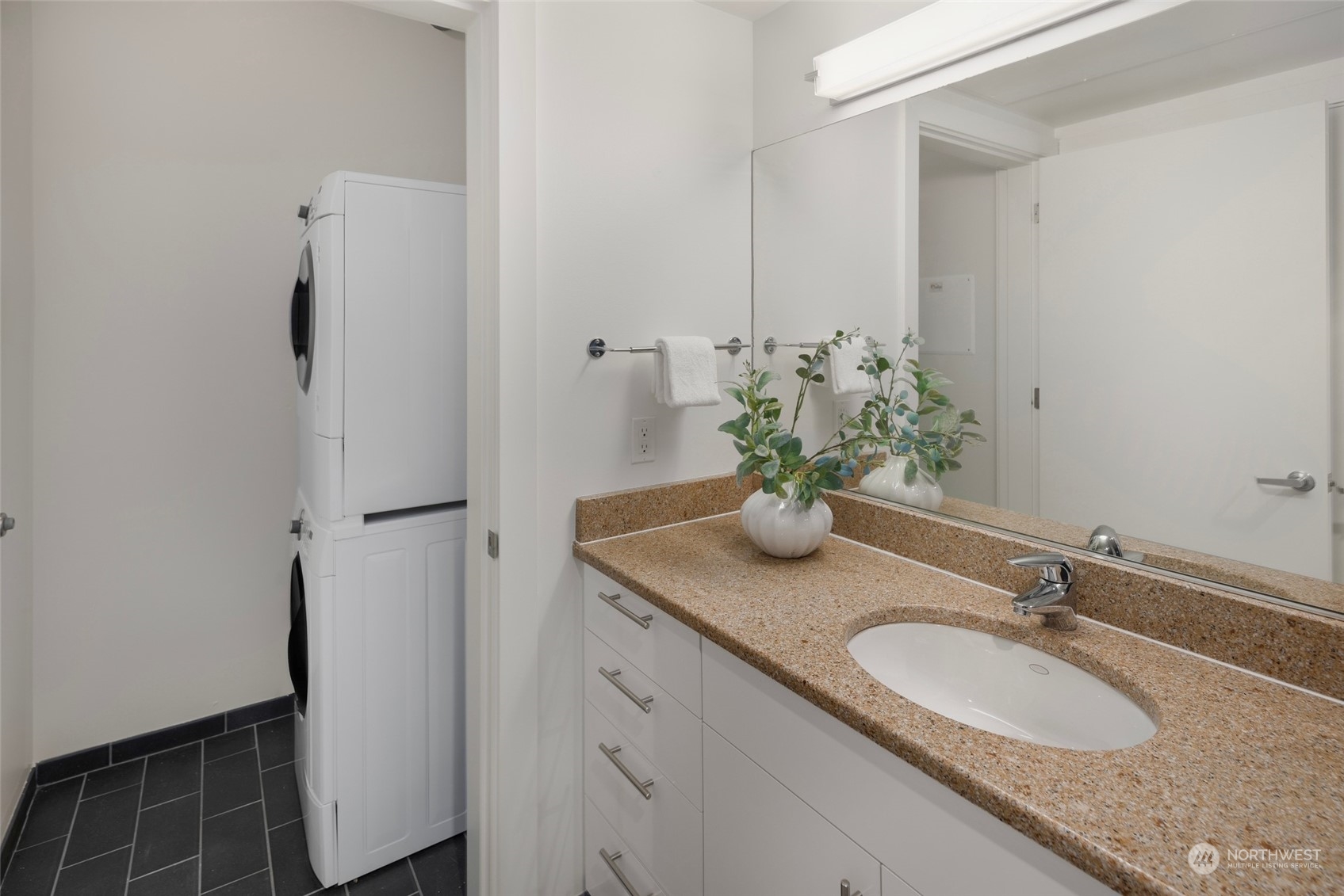 2720 3rd Avenue Unit: 515