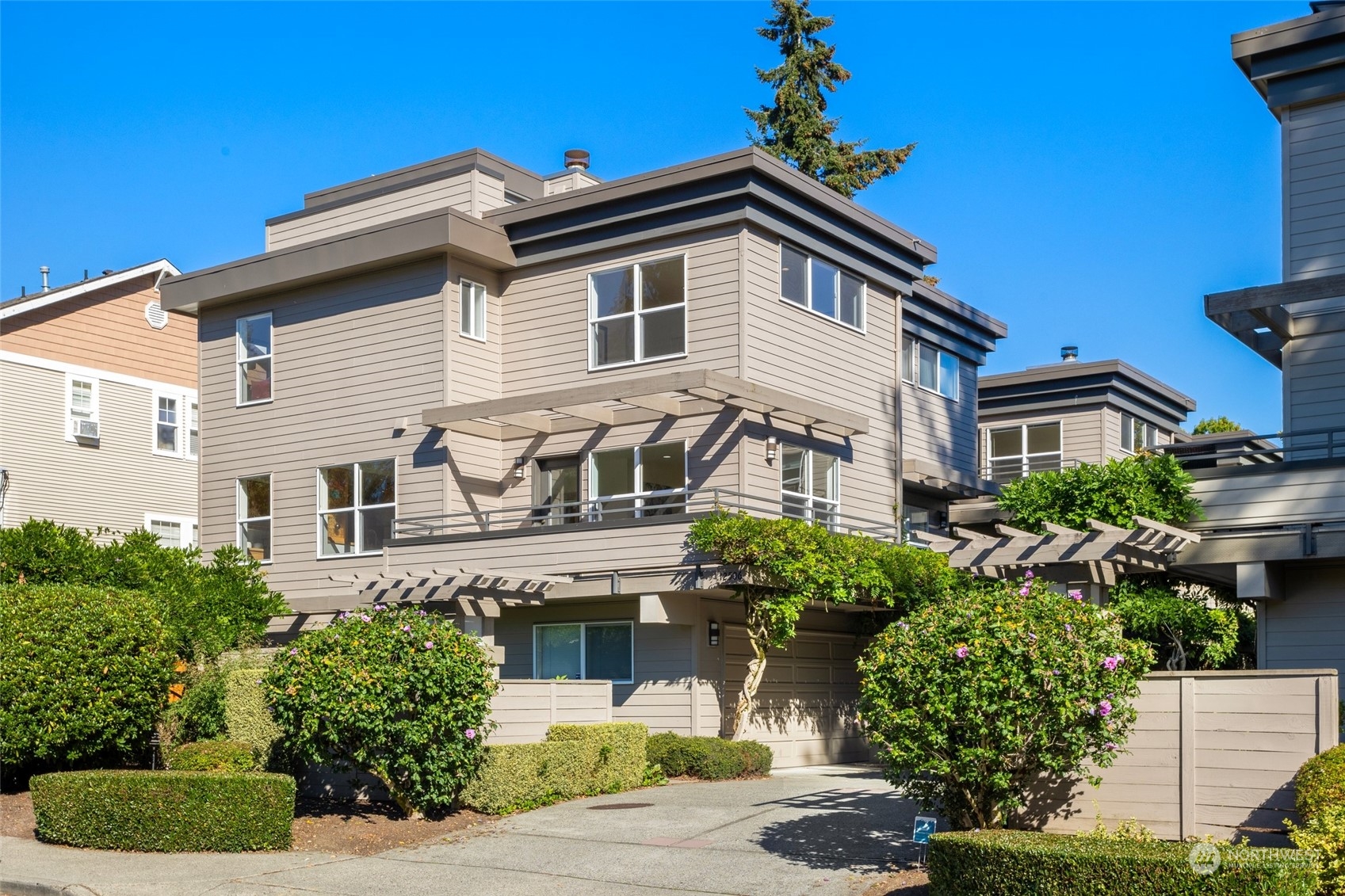 12506 26th Avenue NE Unit: 102