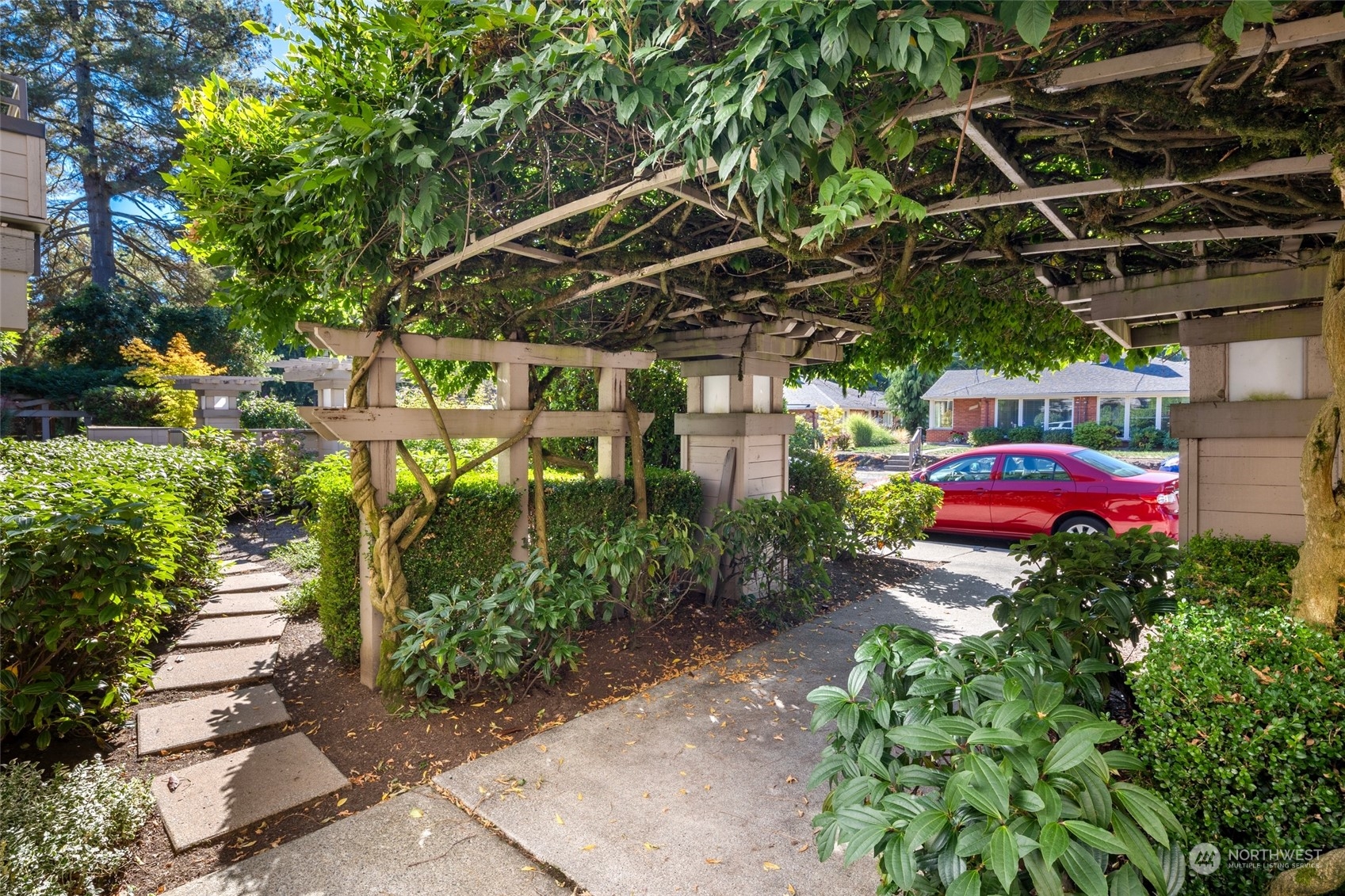 12506 26th Avenue NE Unit: 102