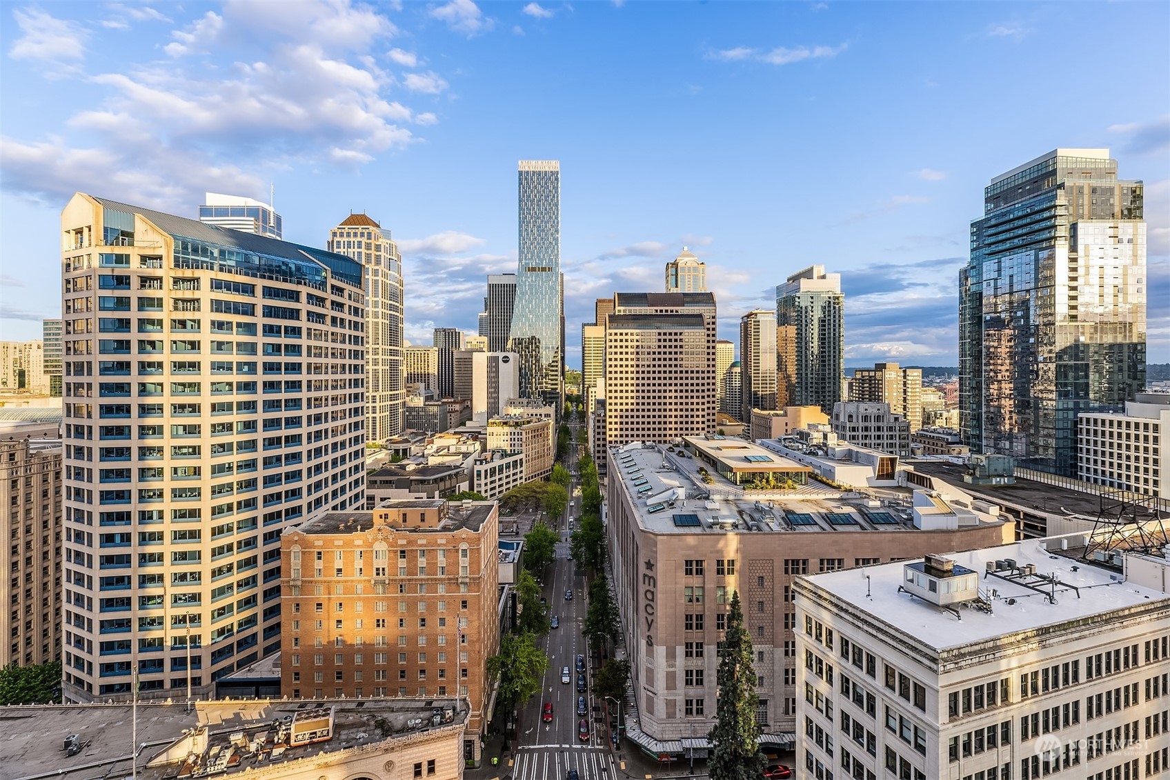 1920 4th Avenue Unit: 2105