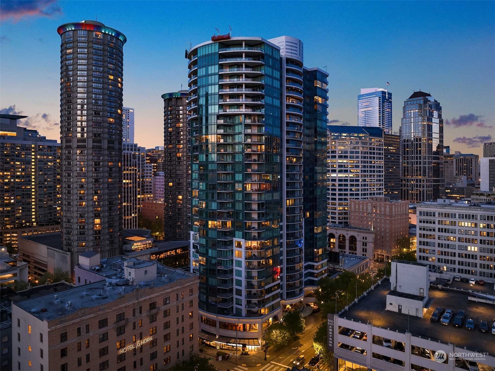1920 4th Avenue Unit: 2105