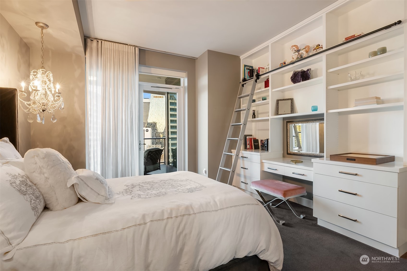 1920 4th Avenue Unit: 2105