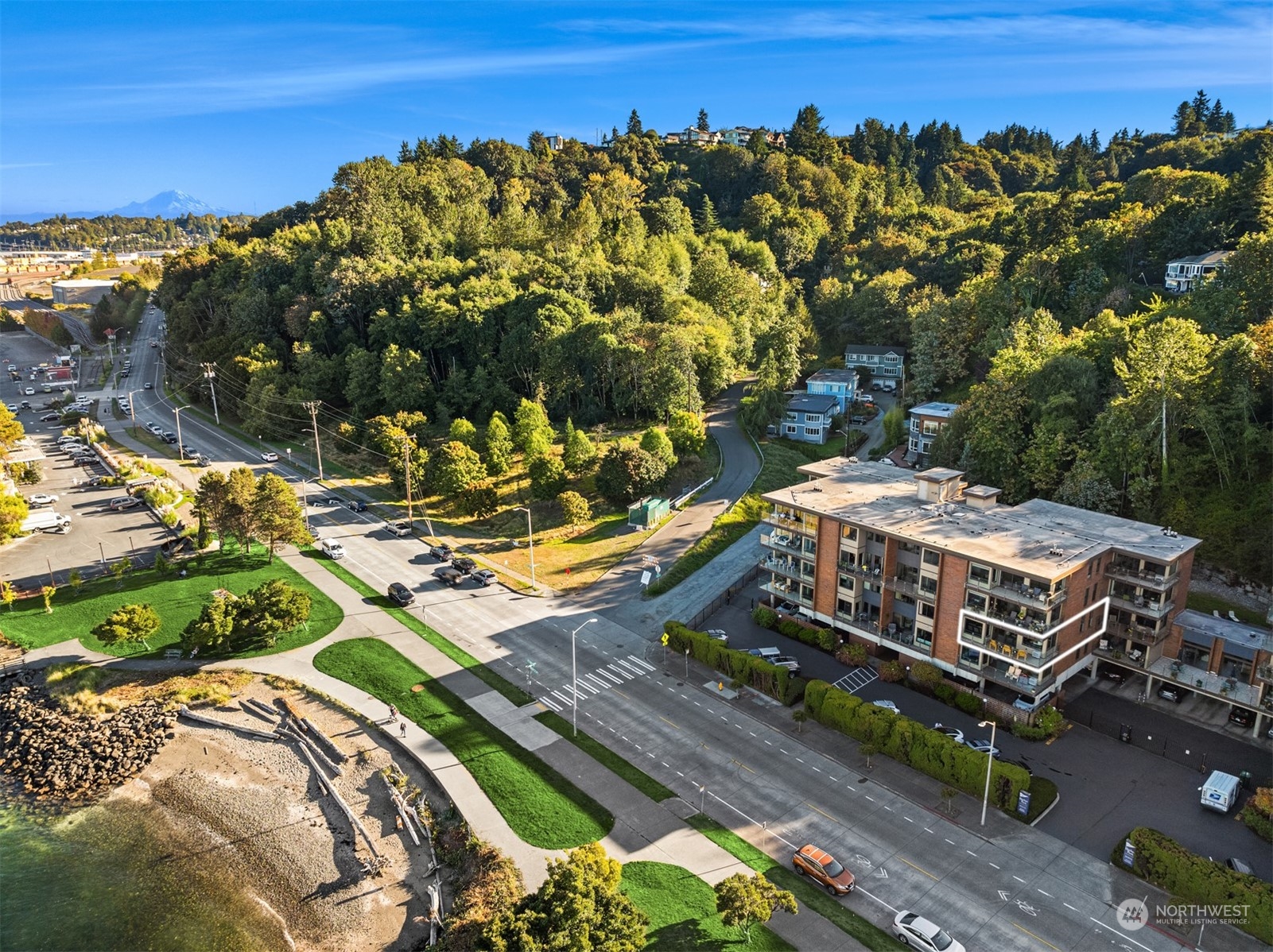 1737 Harbor Avenue SW Unit: S205