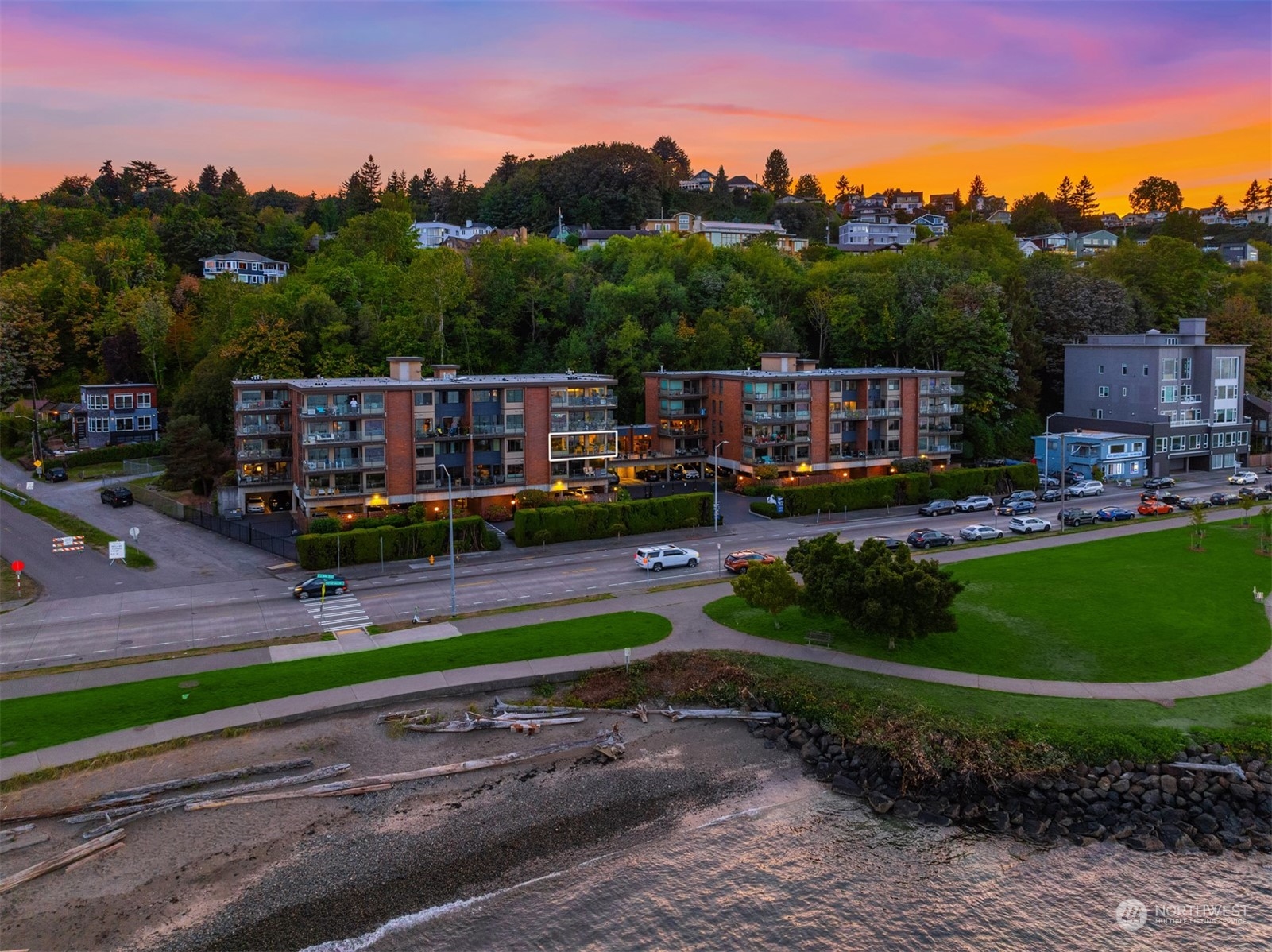 1737 Harbor Avenue SW Unit: S205