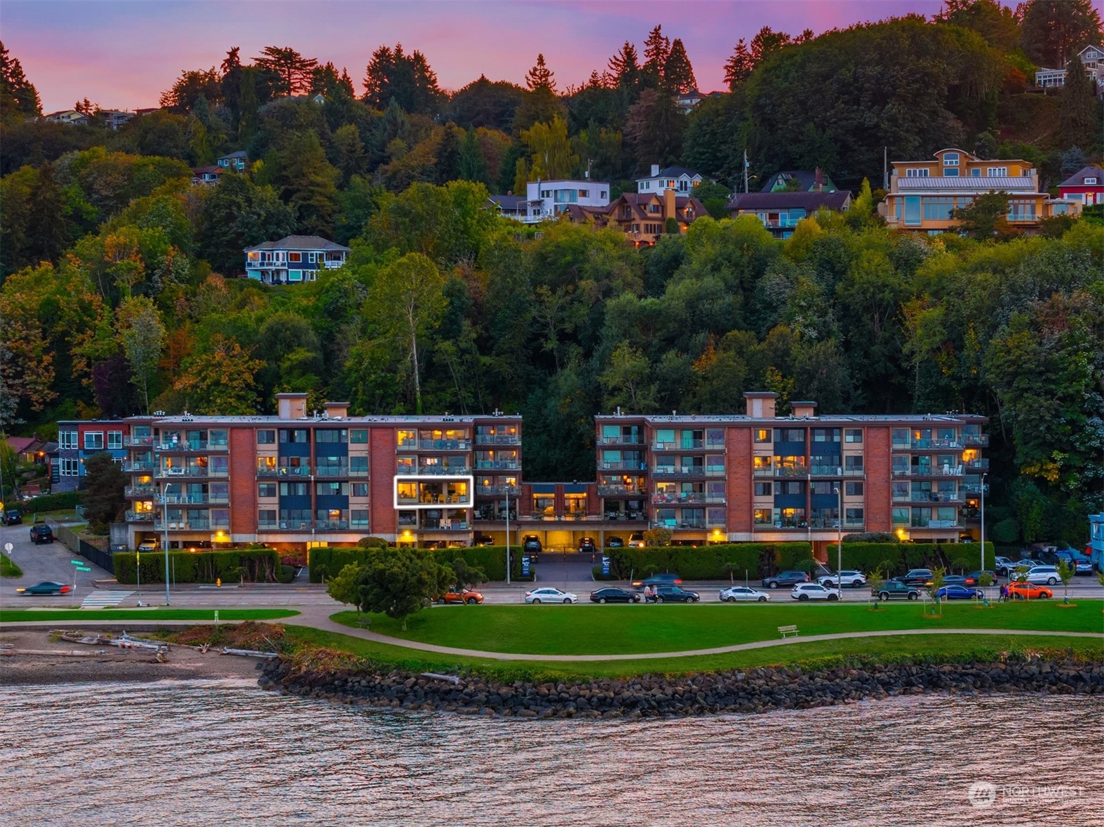 1737 Harbor Avenue SW Unit: S205