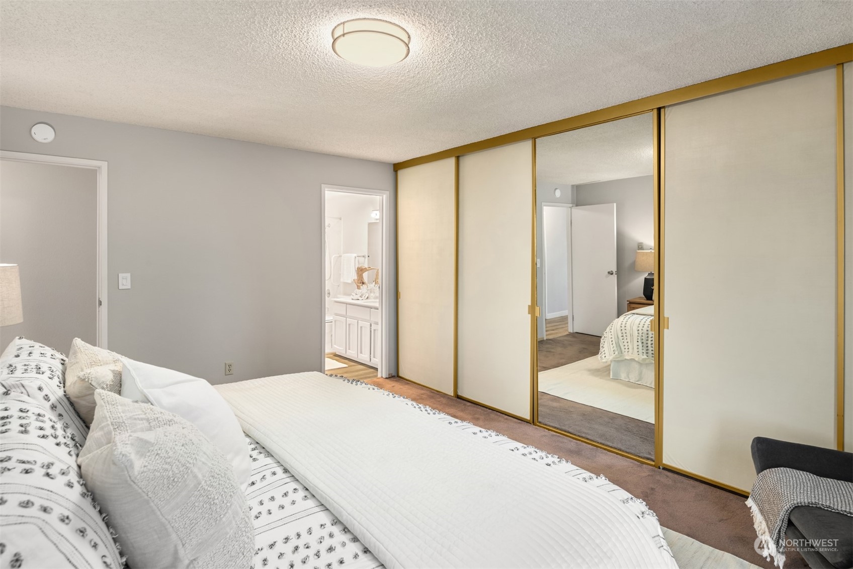 1737 Harbor Avenue SW Unit: S205