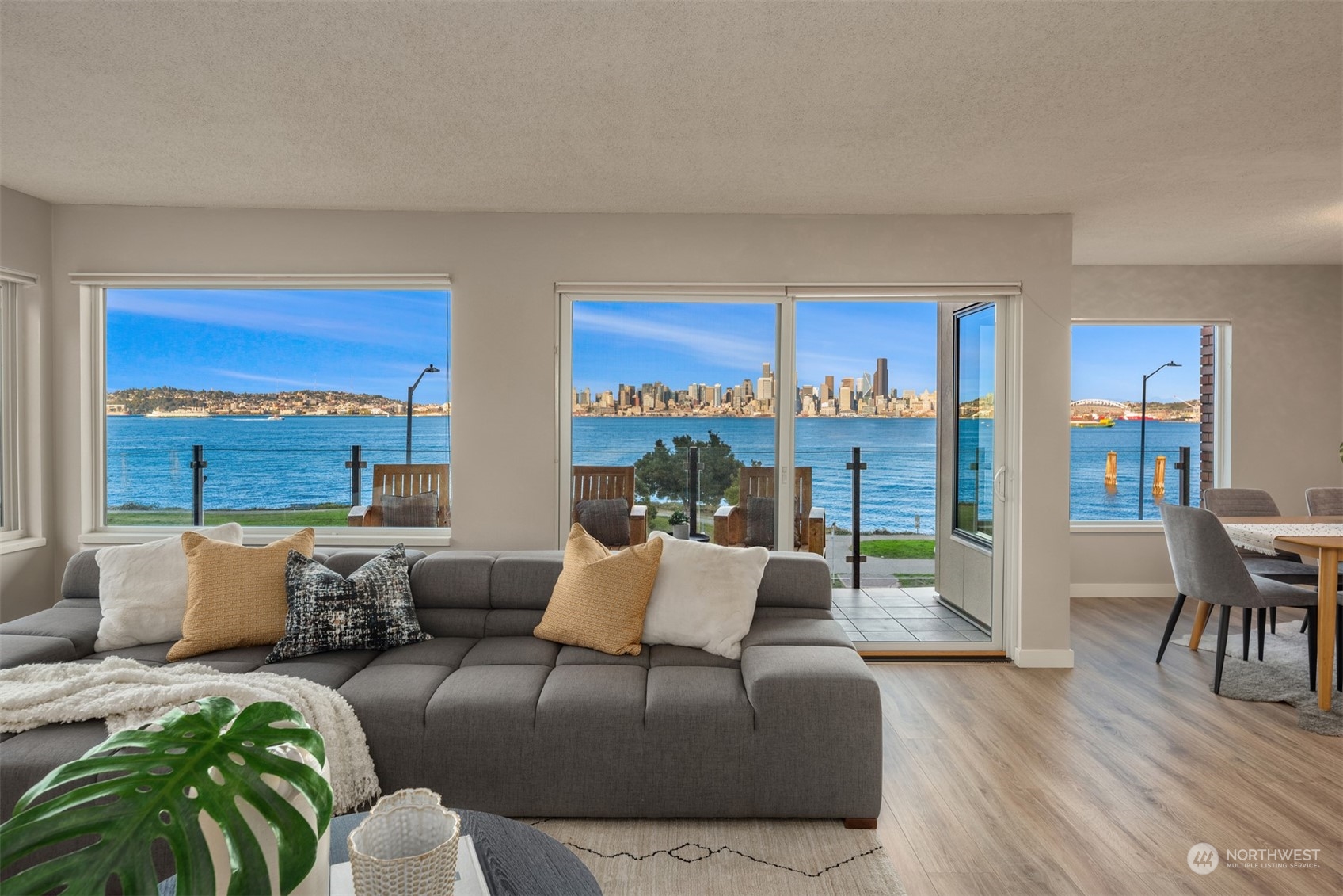 1737 Harbor Avenue SW Unit: S205