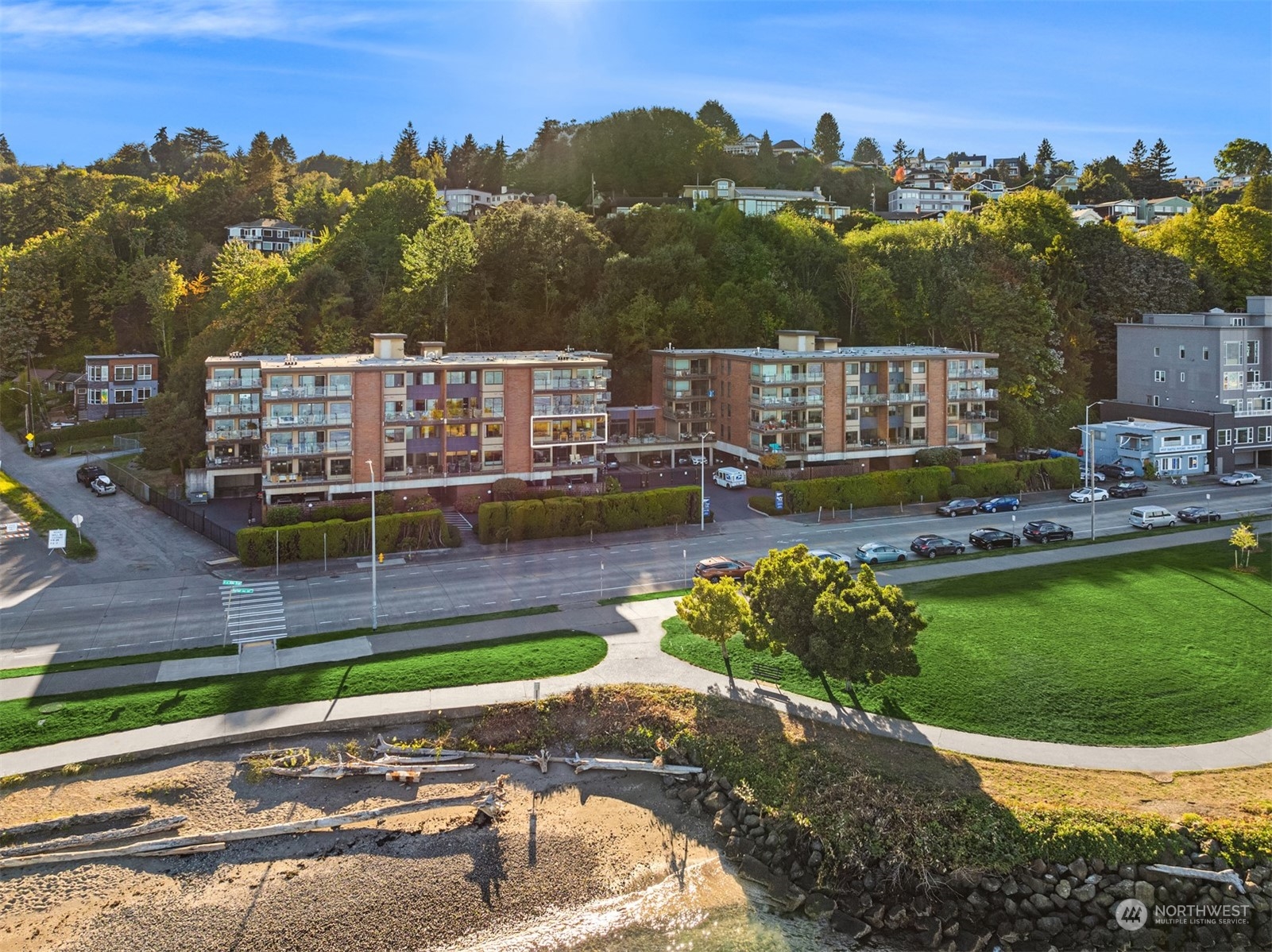 1737 Harbor Avenue SW Unit: S205