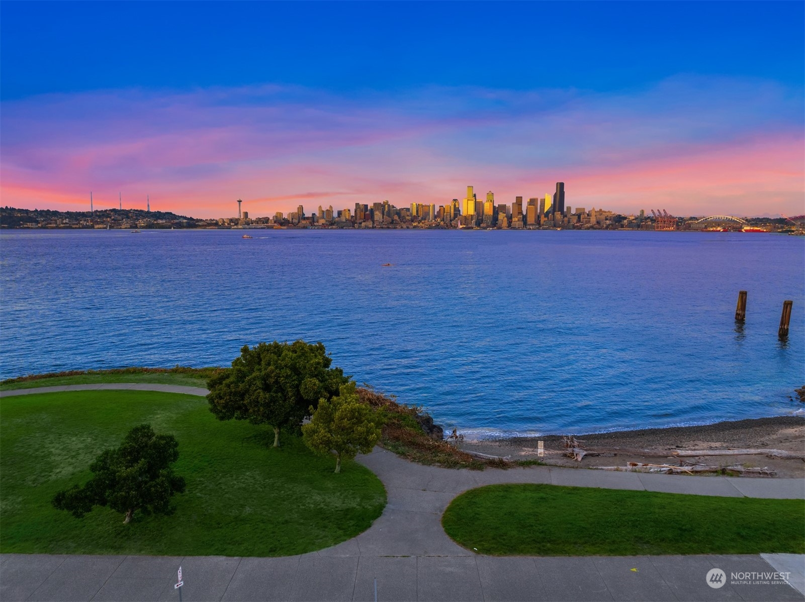 1737 Harbor Avenue SW Unit: S205