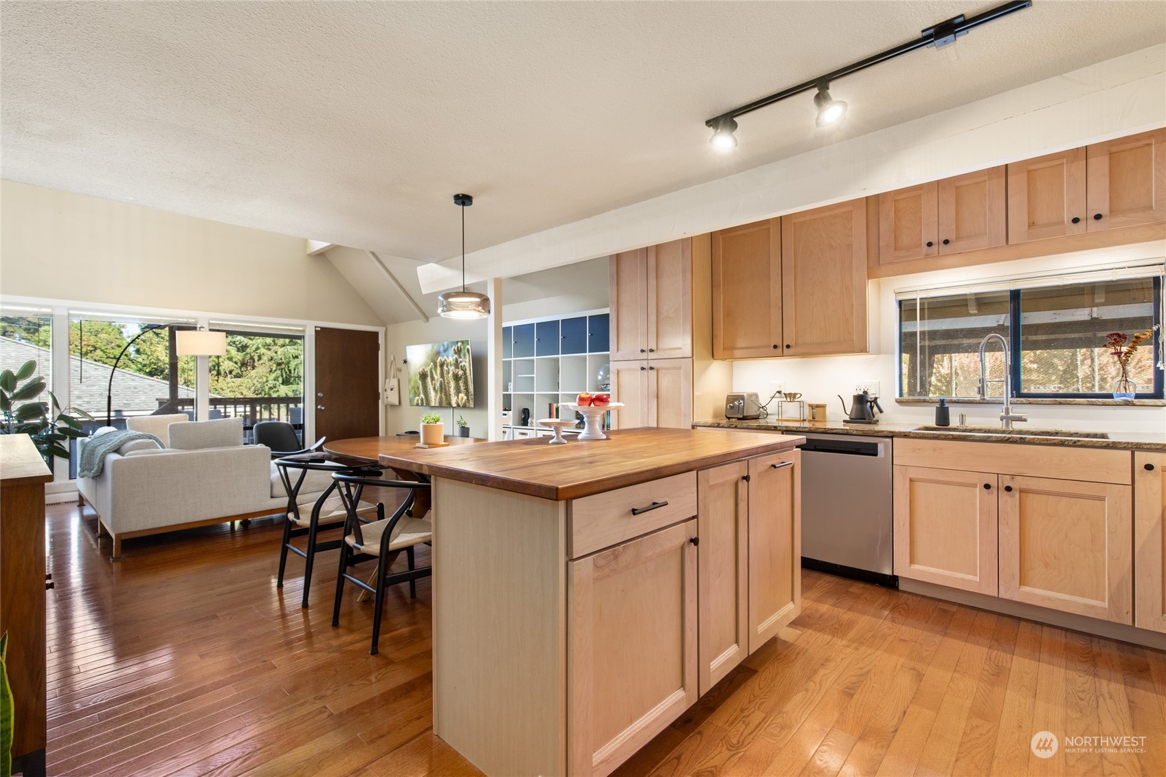 12425 NE 95th Street