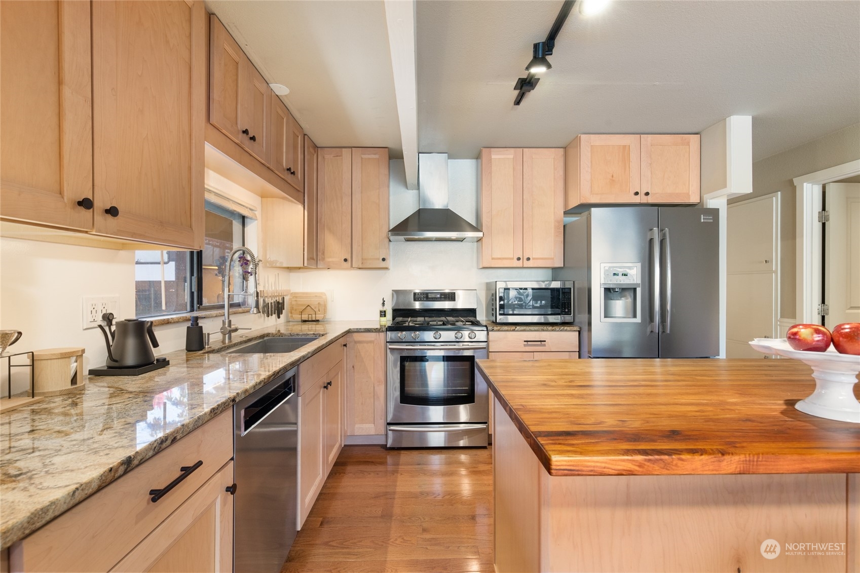 12425 NE 95th Street