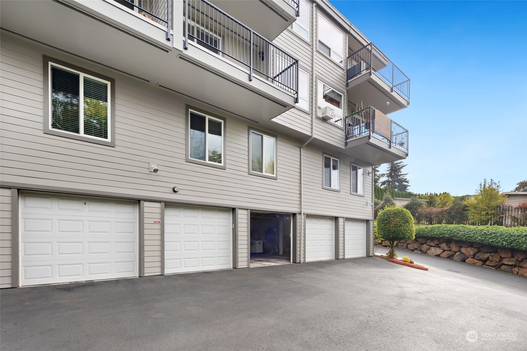 4100 Lake Washington Boulevard N Unit: A202