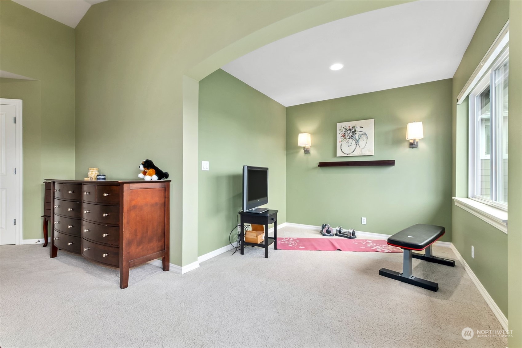 4711 NE 1st Court