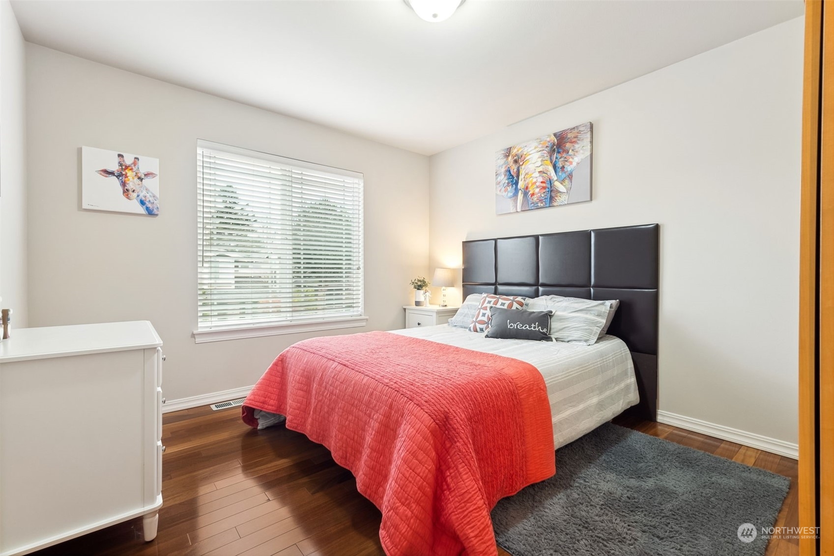 4711 NE 1st Court