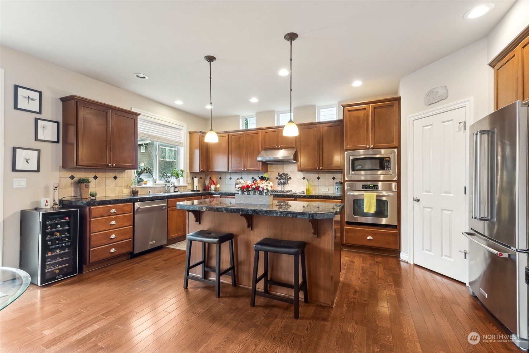 4711 NE 1st Court