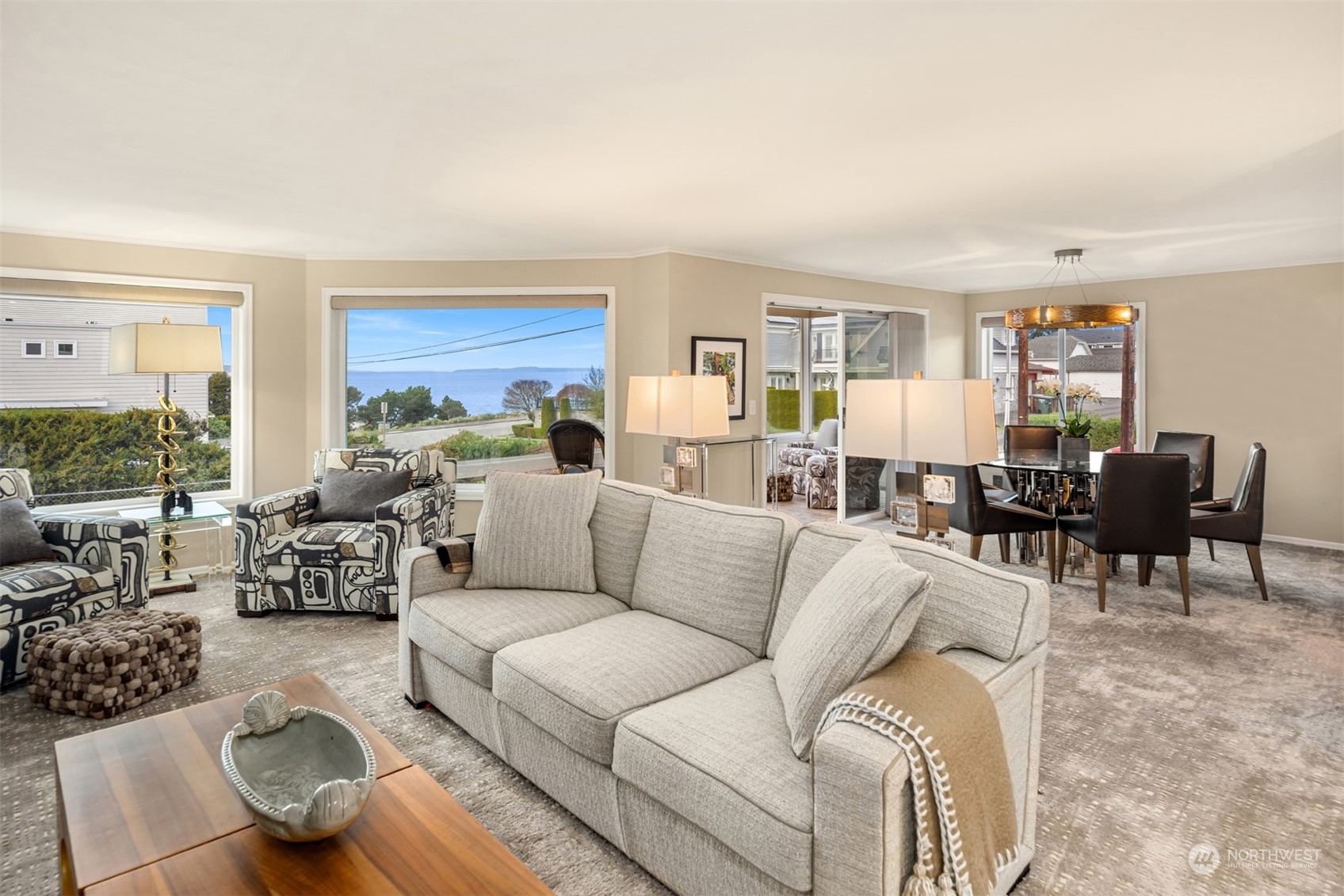 135 2nd Avenue N Unit: 102