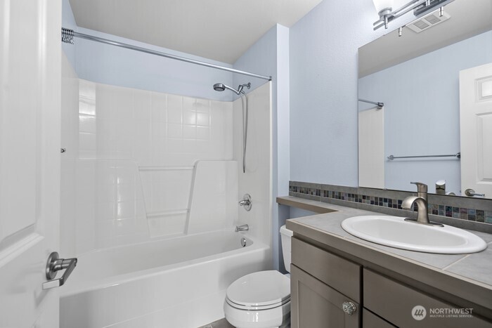 13426 97th Avenue E Unit: 204