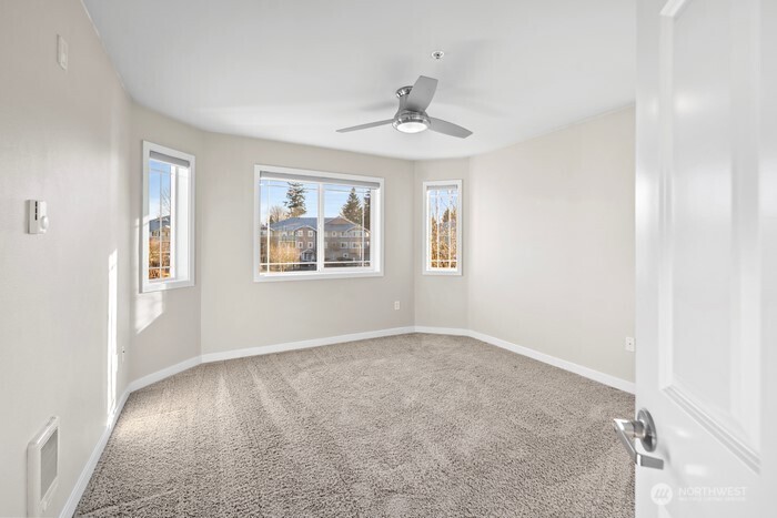 13426 97th Avenue E Unit: 204