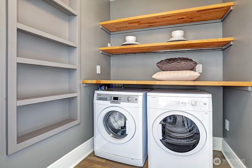 1017 Minor Avenue Unit: 1403