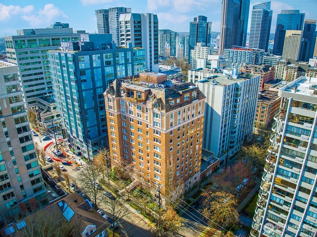 1017 Minor Avenue Unit: 1403