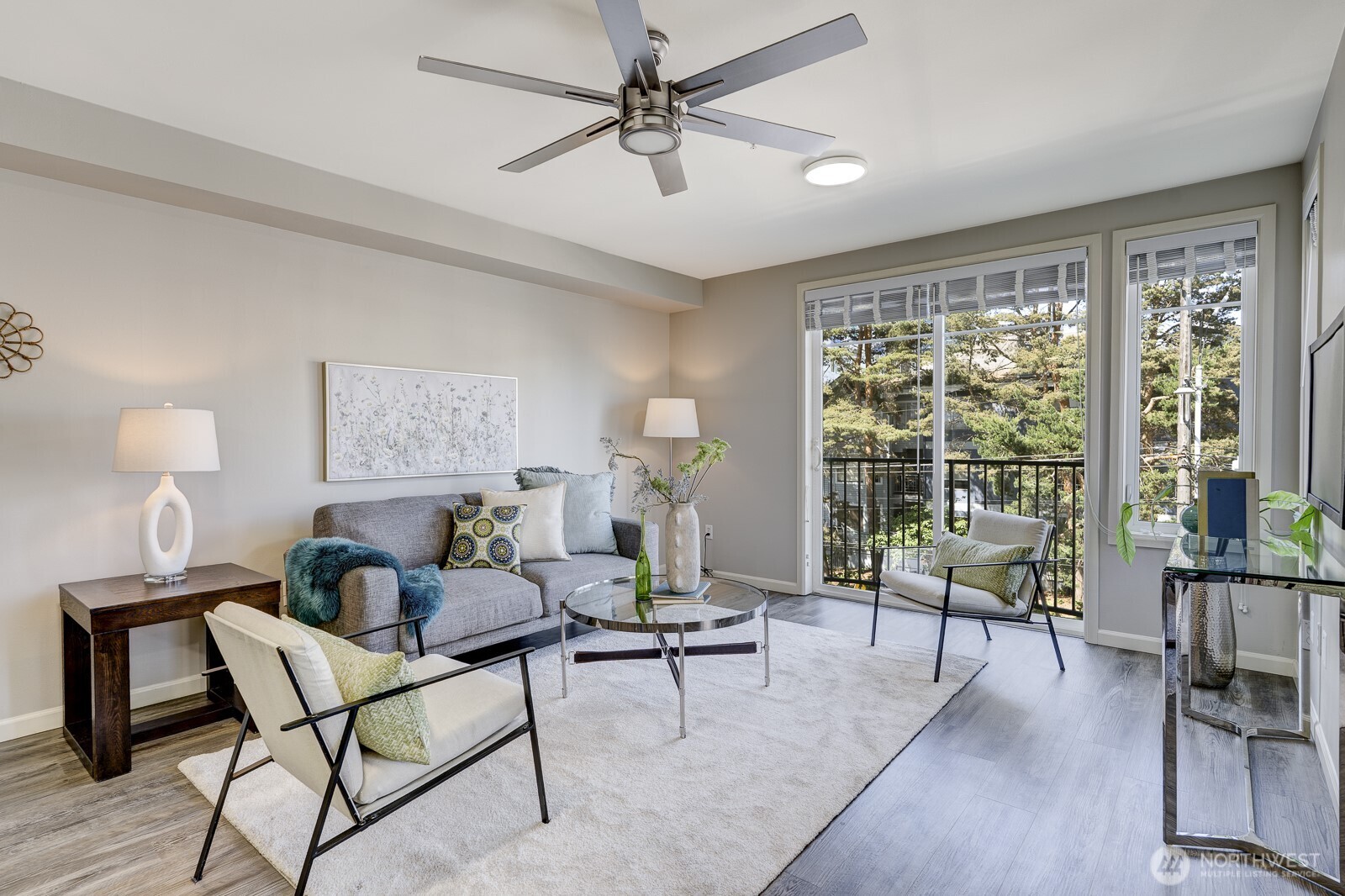 124 Bellevue Avenue E Unit: 305