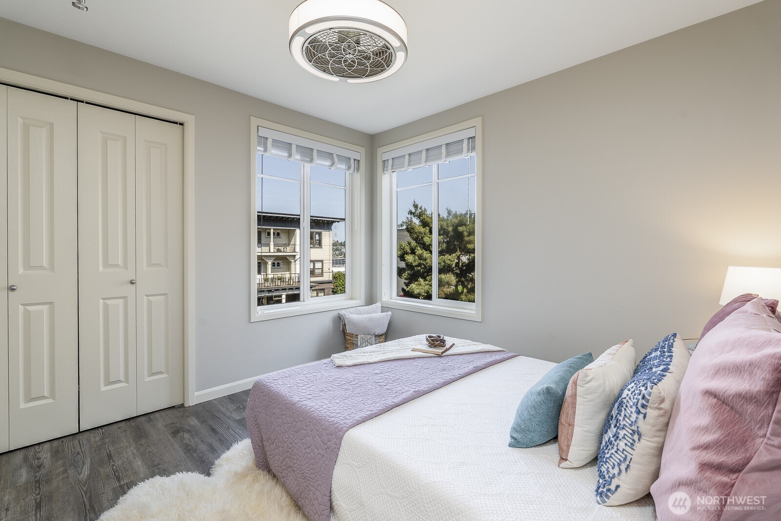 124 Bellevue Avenue E Unit: 305
