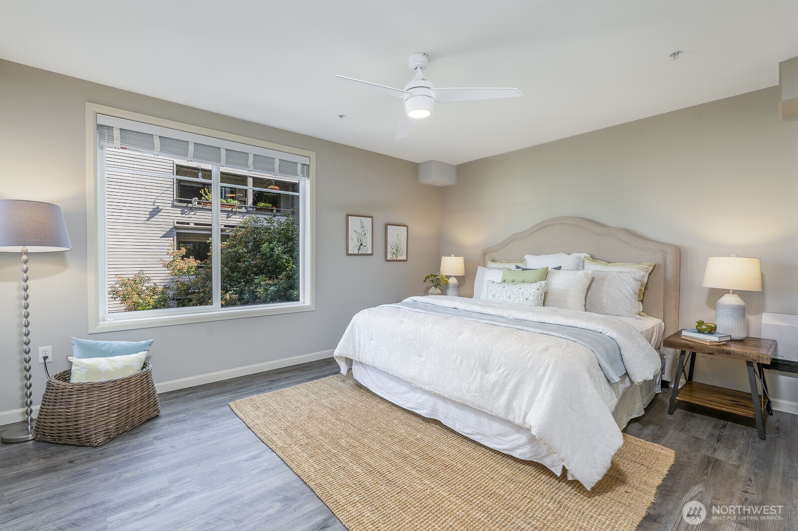 124 Bellevue Avenue E Unit: 305