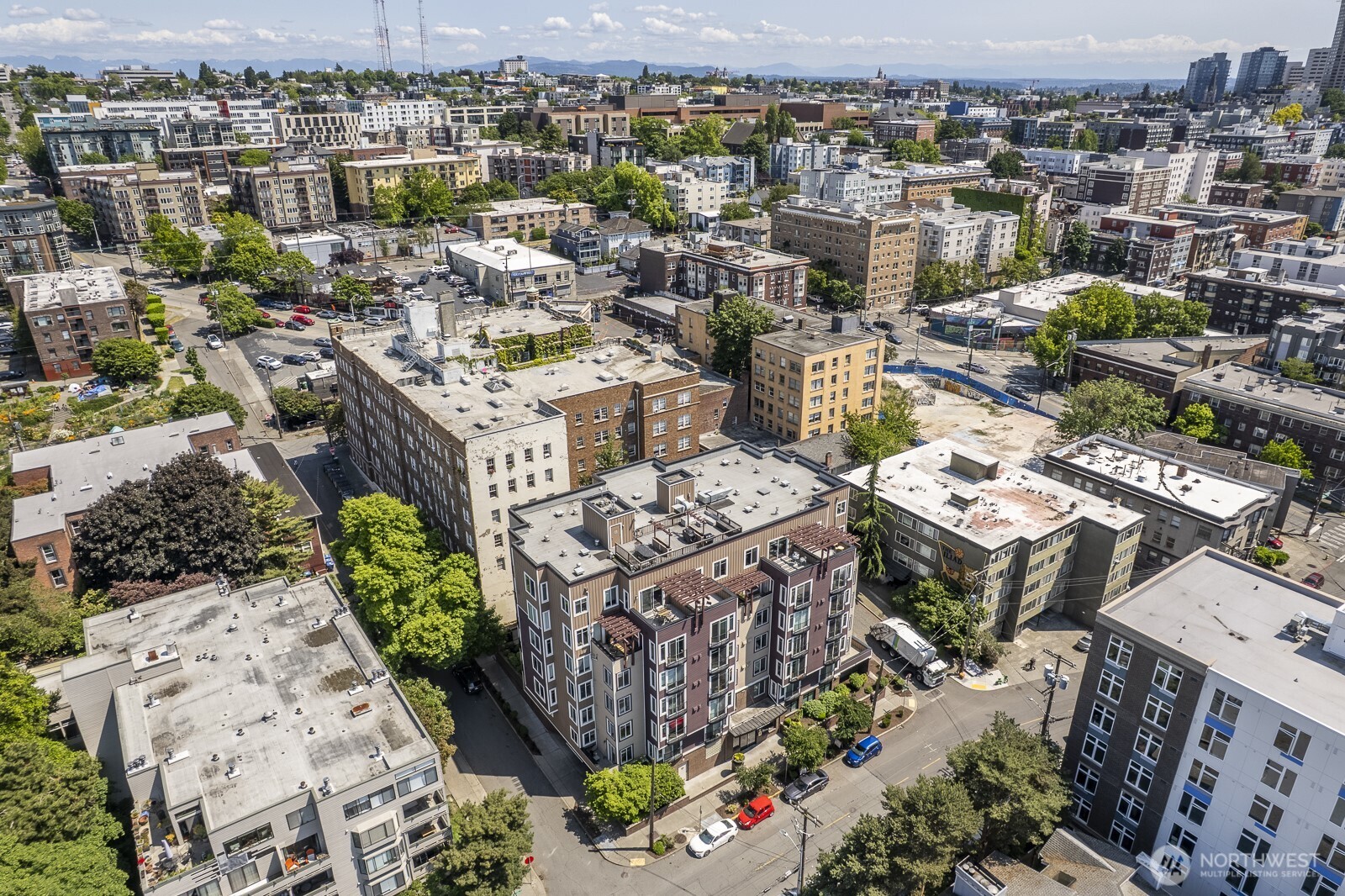 124 Bellevue Avenue E Unit: 305
