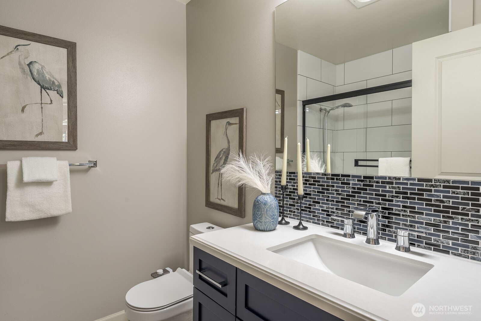 124 Bellevue Avenue E Unit: 305