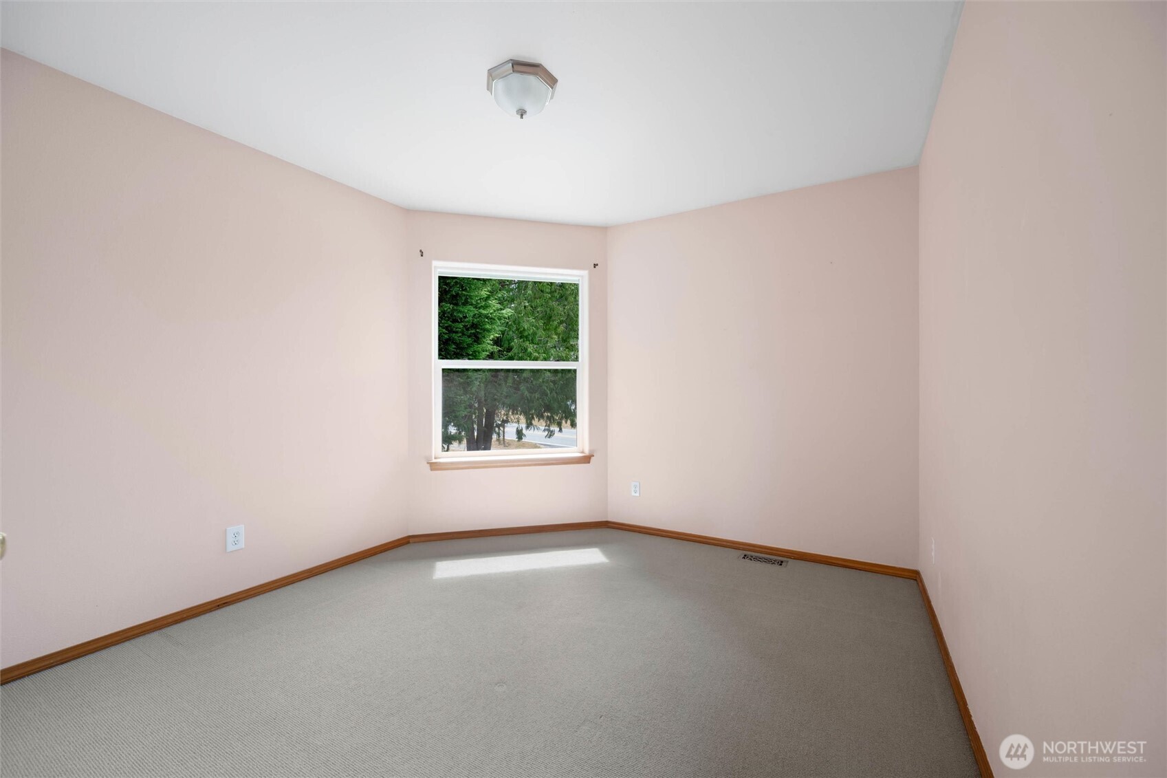 301 NW Broadway Street