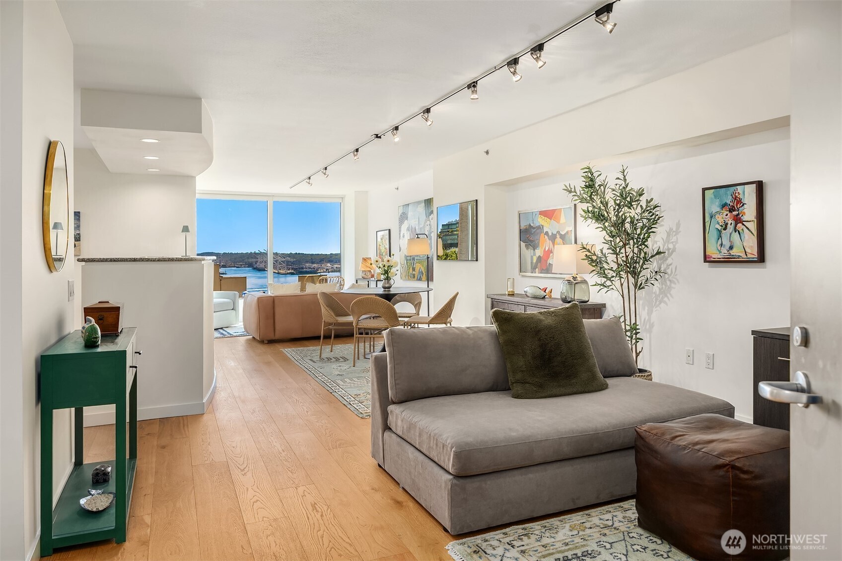 2000 1st Avenue Unit: 803